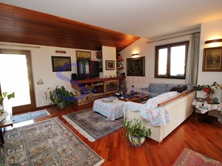 Attico in Vendita a Tortoreto, 620'000€, 300 m²