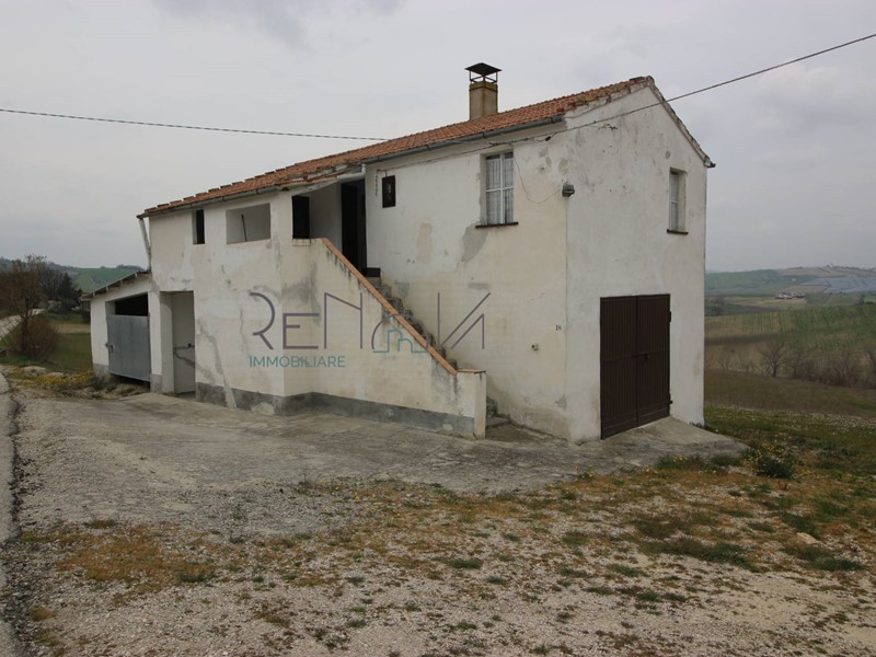 Casa Indipendente in Vendita a Bellante, 90'000€, 60 m²