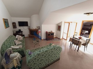 Quadrilocale in Vendita a Corropoli, 83'000€, 136 m²
