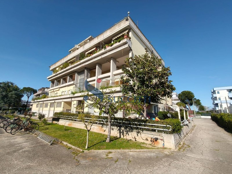 Trilocale in Vendita a Martinsicuro, 90'000€, 65 m²