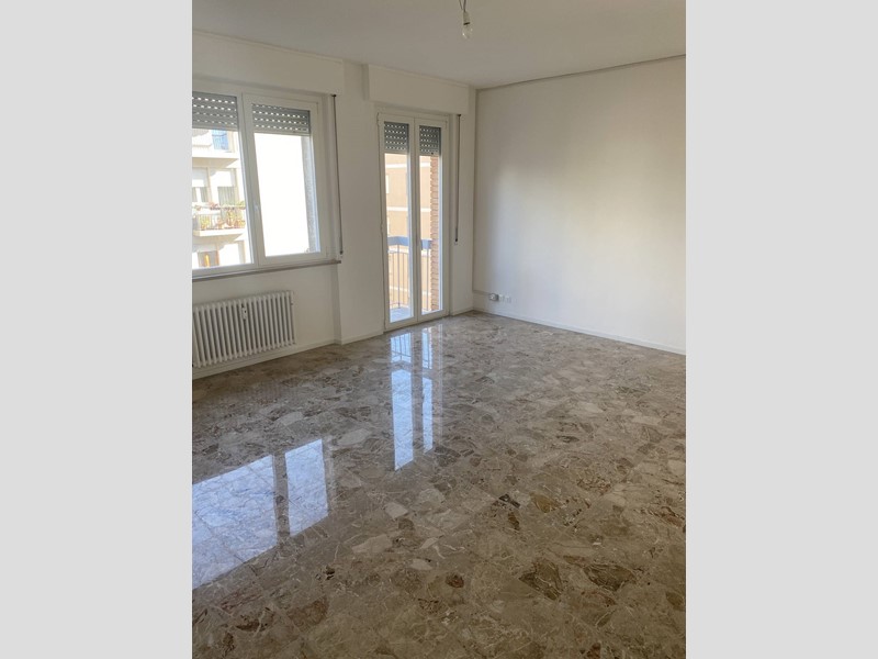 Quadrilocale in Affitto a Udine, 950€, 105 m²