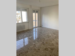 Quadrilocale in Affitto a Udine, 950€, 105 m²