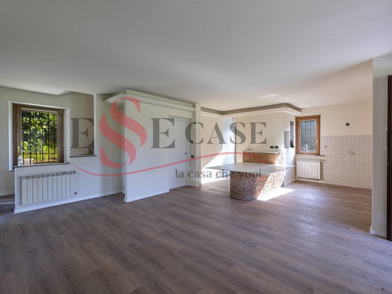 Villa in Vendita a Albino, 339'000€, 200 m²