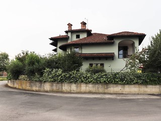 Villa in Vendita a Fossano, 458'000€, 300 m²