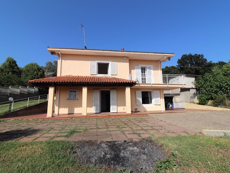 Villa in Vendita a Bra, 280'000€, 130 m²