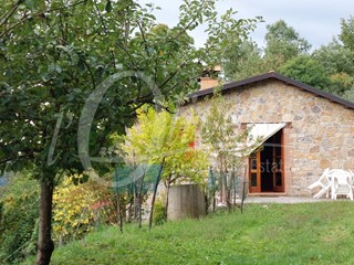 Rustico in Vendita a Bagni di Lucca, 280'000€, 217 m²