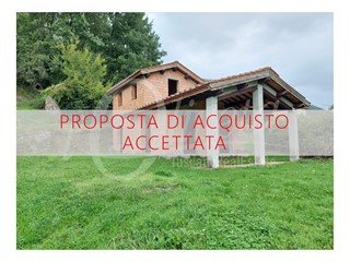 Casa Indipendente in Vendita a Bagni di Lucca, 49'500€, 92 m²