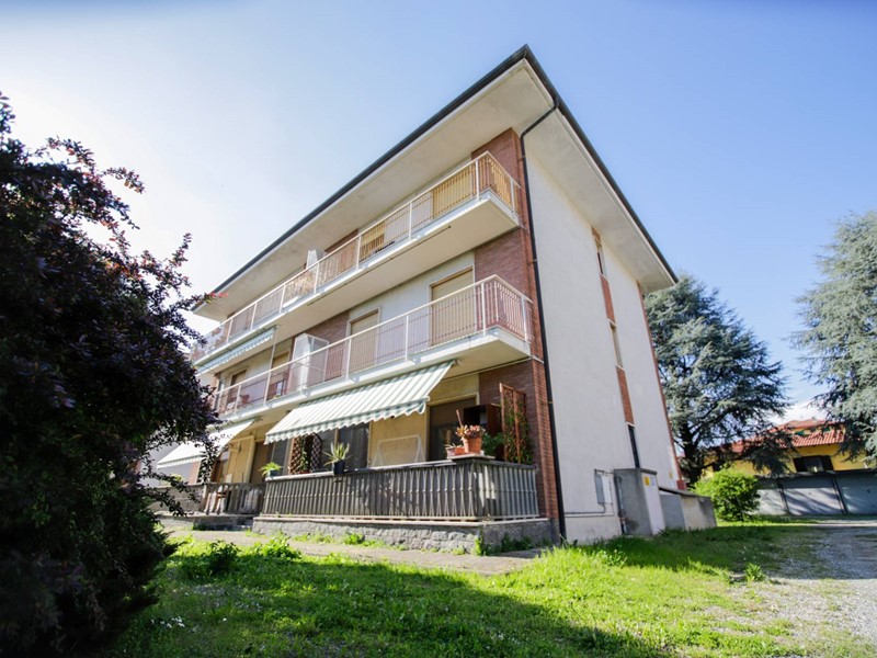 Trilocale in Vendita a Caluso, 64'000€, 82 m²