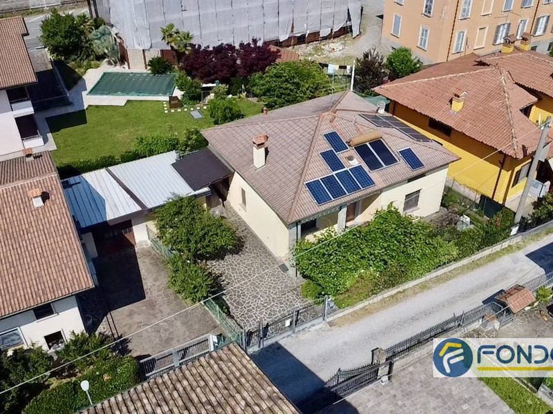 Casa Indipendente in Vendita a Chiuduno, 280'000€, 135 m²