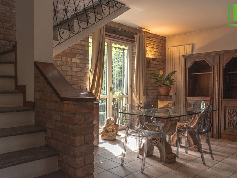 Casa Semi Indipendente in Vendita a Bodio Lomnago, 305'000€, 230 m²