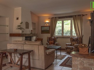 Casa Semi Indipendente in Vendita a Bodio Lomnago, 305'000€, 230 m²