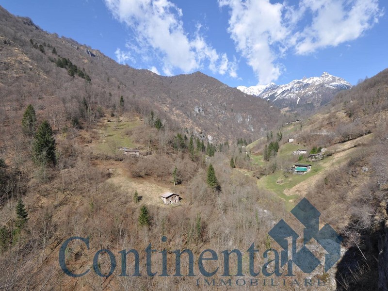 Rustico in Vendita a Ornica, 14'900€, 76 m²