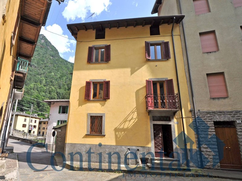 Casa Semi Indipendente in Vendita a Isola di Fondra, 62'900€, 137 m²