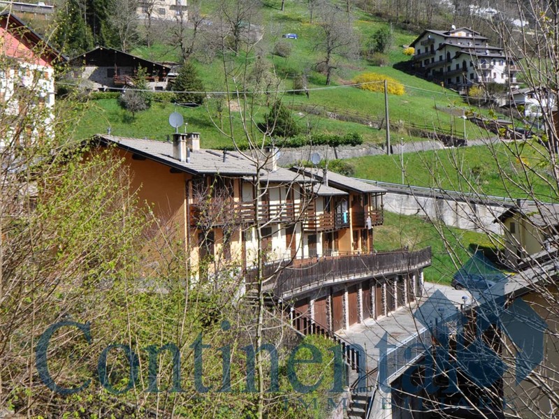 Villetta a schiera in Vendita a Cusio, 59'900€, 77 m²