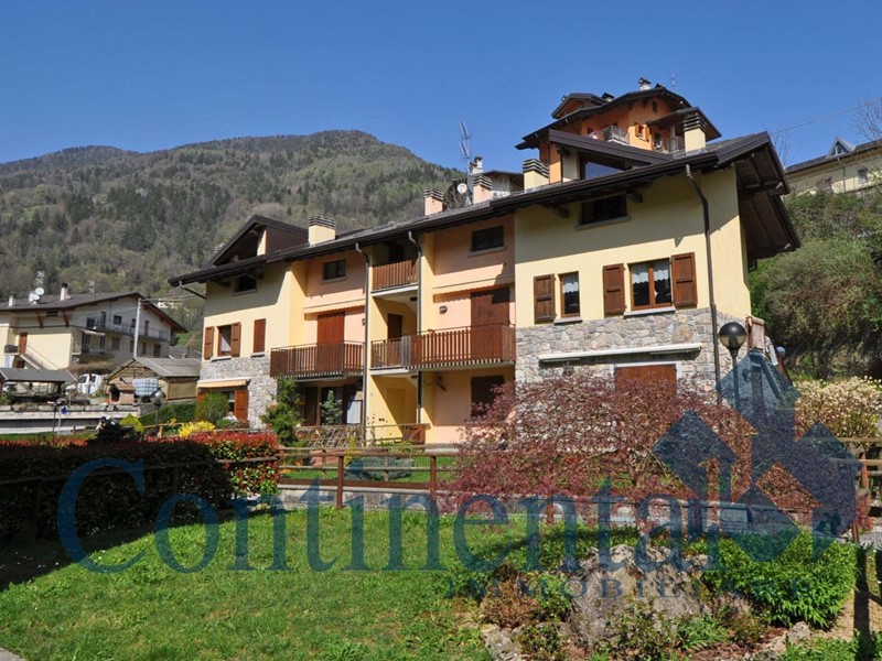 Bilocale in Vendita a Piazza Brembana, 69'000&euro;, 42 m²