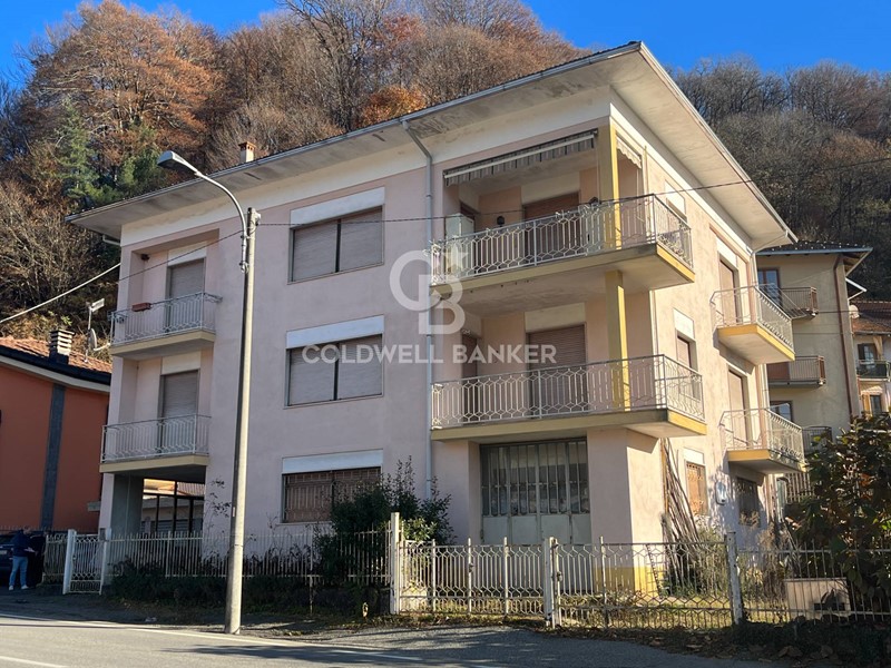 Casa Indipendente in Vendita a Valduggia, 120'000€, 400 m²