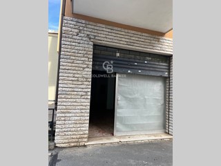 Immobile commerciale in Vendita a Andora, 100'000€, 43 m²
