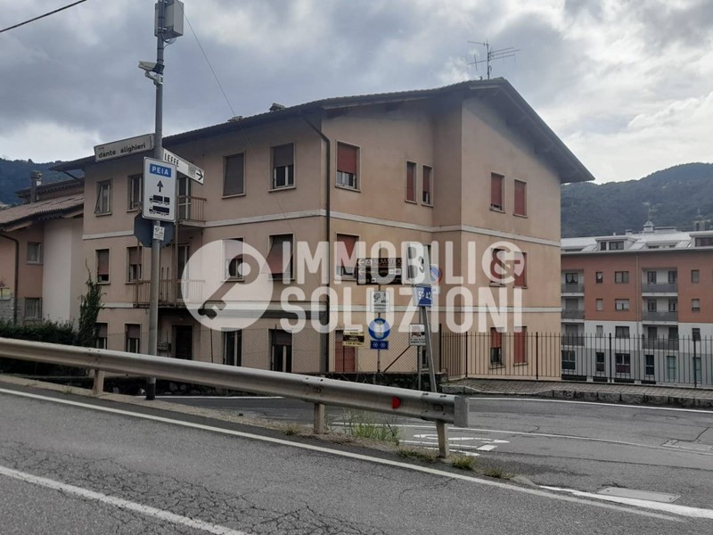 Quadrilocale in Vendita a Fiorano al Serio, 48'000€, 122 m²