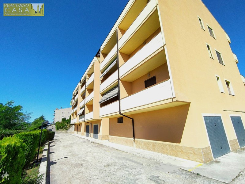 Appartamento in Vendita a Teramo, 95'000€, 100 m²