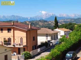 Appartamento in Vendita a Teramo, 95'000€, 100 m²