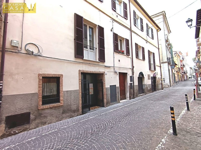 Trilocale in Vendita a Teramo, 60'000€, 65 m²