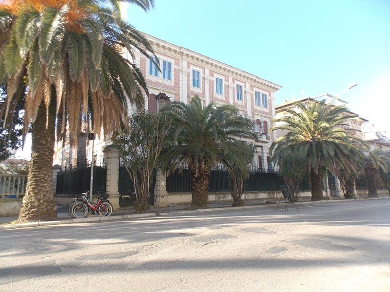 Appartamento in Vendita a San Benedetto del Tronto, 225 m²