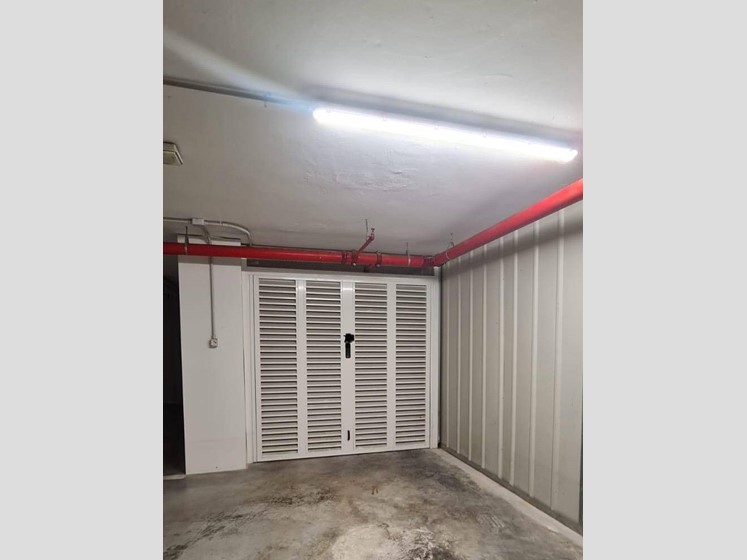 Box in Vendita a San Benedetto del Tronto, 48'000€, 18 m²