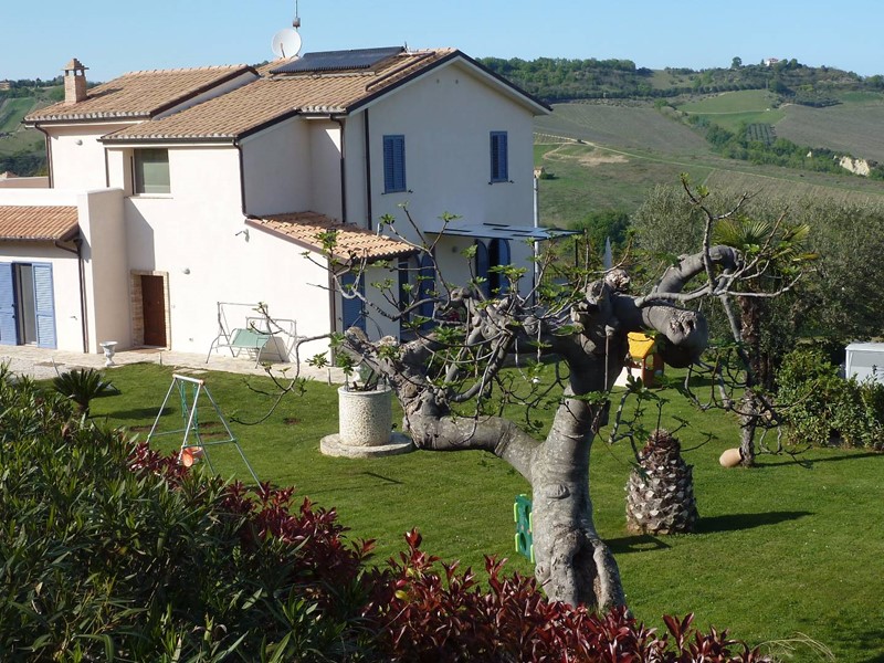 Villa in Vendita a Monteprandone, 280 m²