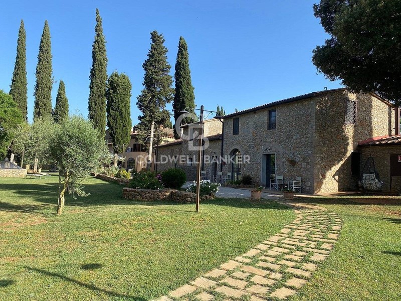 Rustico in Vendita a San Gimignano, 800 m²