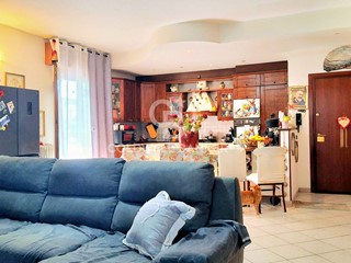 Quadrilocale in Vendita a Sassuolo, 198'000€, 143 m²