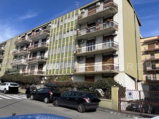 Magazzino in Vendita a Catania, 97'000€, 213 m²