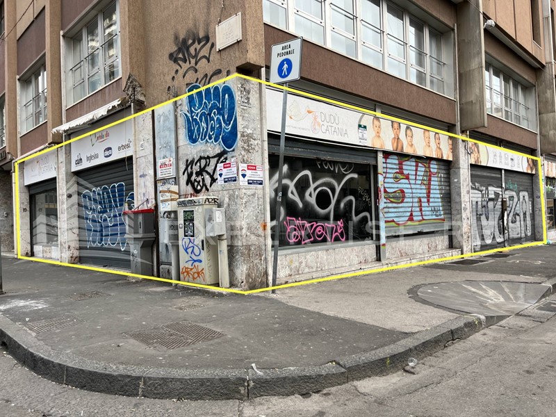 Immobile commerciale in Vendita a Catania, 138'100&euro;, 349 m²