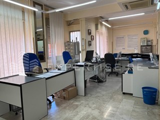 Ufficio in Vendita a Termini Imerese, 140'000€, 130 m²