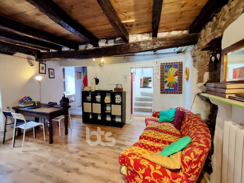 Casa Semi Indipendente in Vendita a Adrara San Rocco, 64'000€, 110 m²