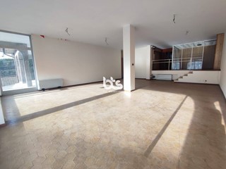 Immobile commerciale in Vendita a Costa Volpino, 70'000€, 114 m²