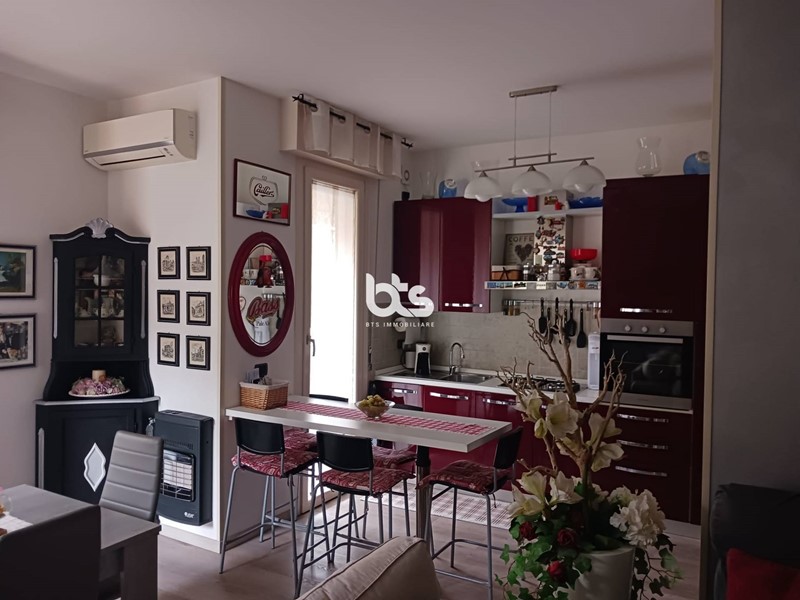 Quadrilocale in Vendita a Costa Volpino, 149'000€, 125 m²