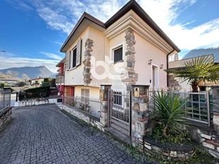 Casa Semi Indipendente in Vendita a Paratico, 360'000€, 150 m²