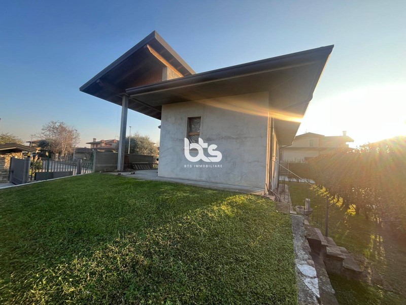 Villa in Vendita a Castelli Calepio, 430'000€, 160 m²