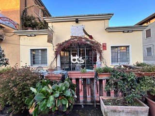 Attività commerciale in Vendita a Flero, 85'000€, 220 m²