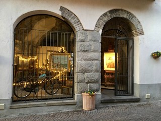 Immobile commerciale in Vendita a Sarnico, 90'000€, 40 m²