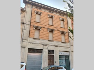 Immobile commerciale in Vendita a Fidenza, 99'000€, 61 m²