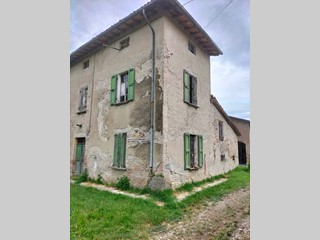 Rustico in Vendita a Fidenza, 110'000€, 150 m²