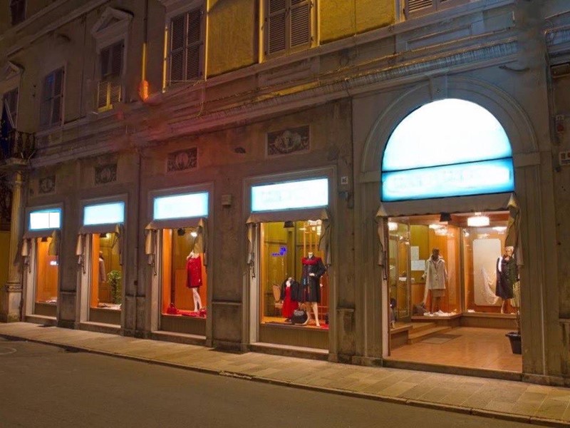 Immobile commerciale in Affitto a Jesi, 6'900€, 199 m²