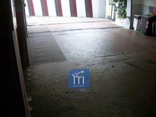 Magazzino in Vendita a Roma, 250'000€, 600 m²