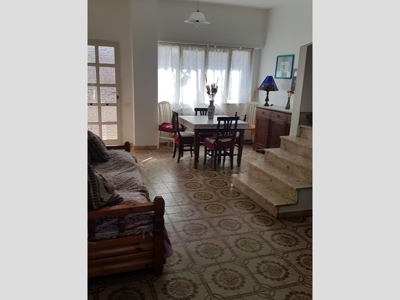 Villetta a schiera in Vendita a Pomezia, 210'000€, 135 m²