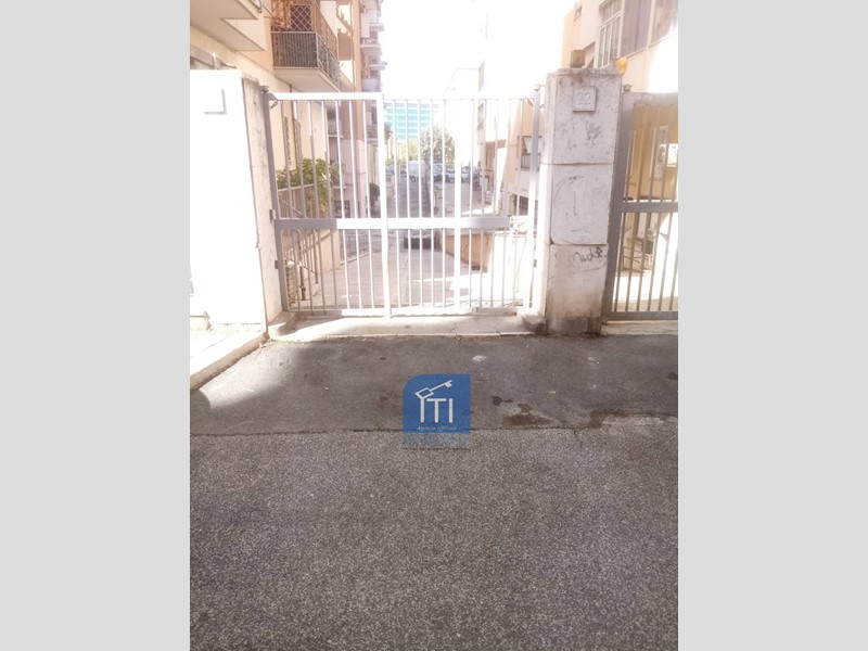 Magazzino in Vendita a Roma, 79'000€, 72 m²