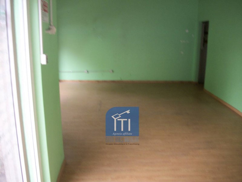 Negozio in Vendita a Roma, 180'000€, 75 m²