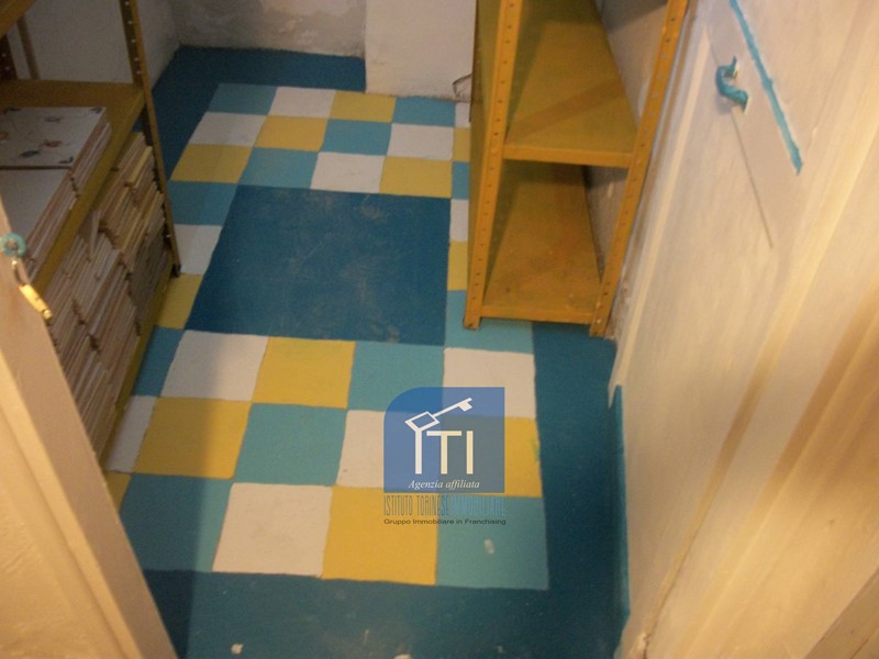 Magazzino in Vendita a Roma, 7'000€, 11 m²