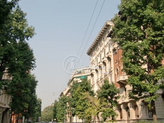 Bilocale in Affitto a Milano, 2'400€, 75 m²