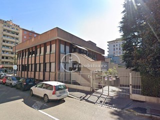 Appartamento in Affitto a Milano, 15'000€, 1350 m²